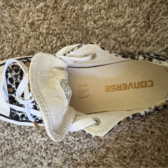 Converse Leopard Print Women's Shoes - Picture 3 of 3